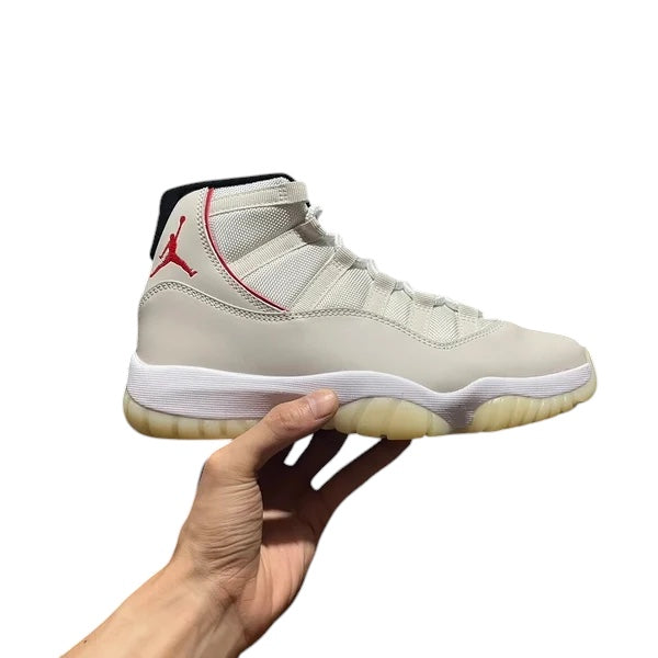 AIR JORDAN 11
