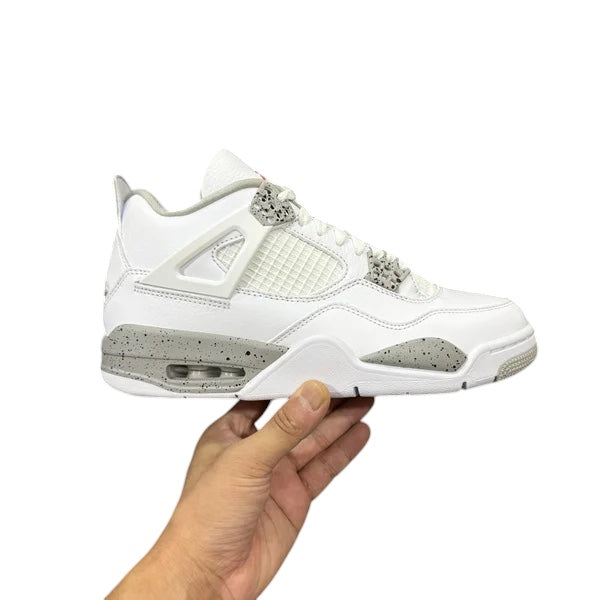 AIR JORDAN 4