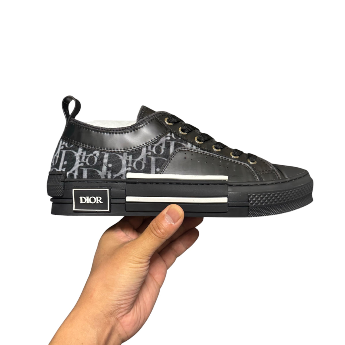 DIOR B23