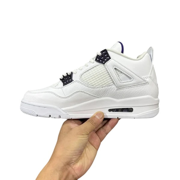 AIR JORDAN 4