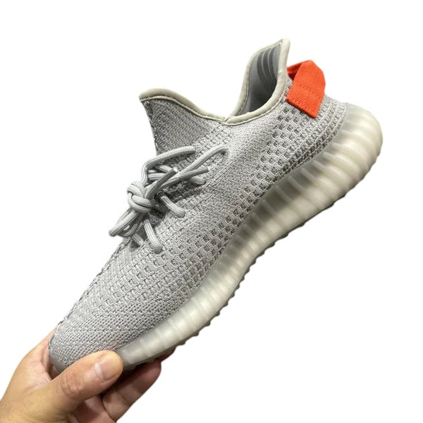 YEEZY BOOST 350