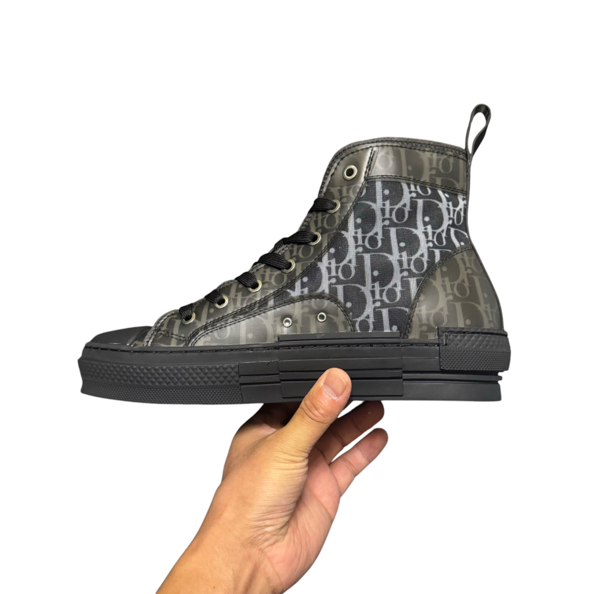 DIOR B23