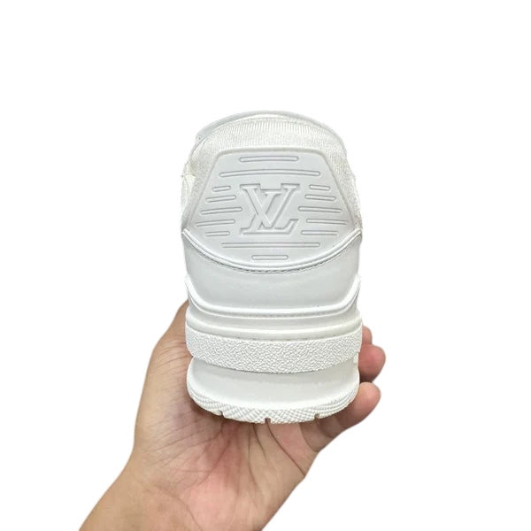 LV TRAINER