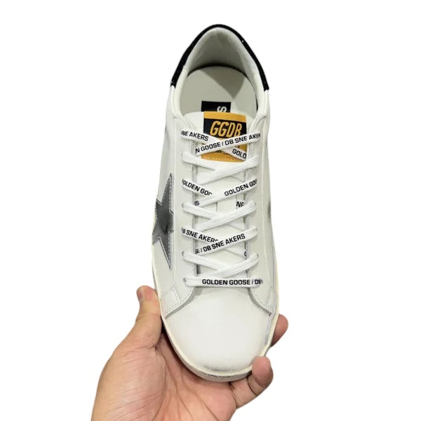 GOLDEN GOOSE
