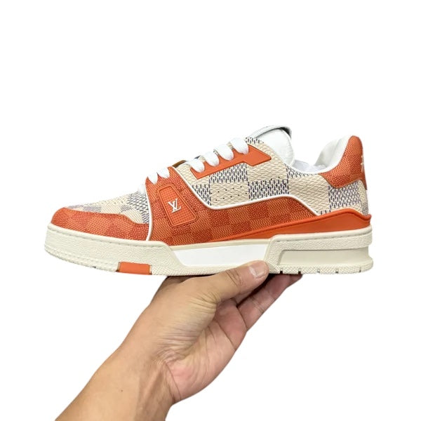 LV TRAINER