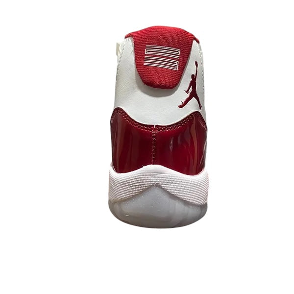 AIR JORDAN 11
