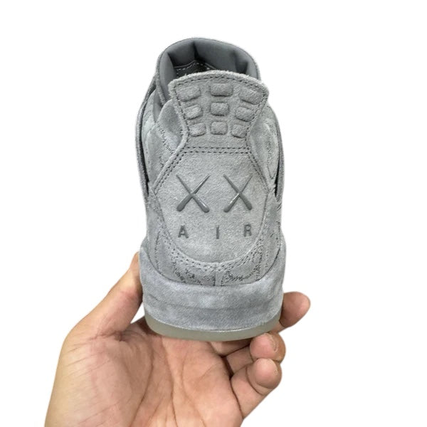 AIR JORDAN 4