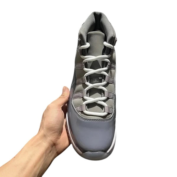 AIR JORDAN 11