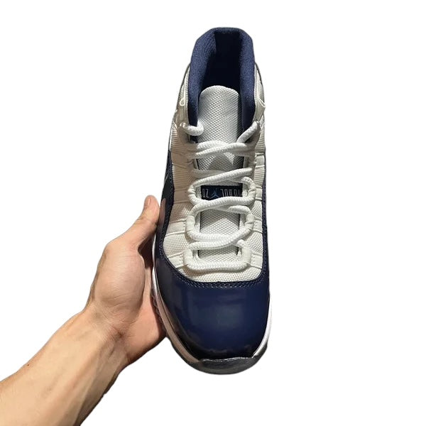 AIR JORDAN 11