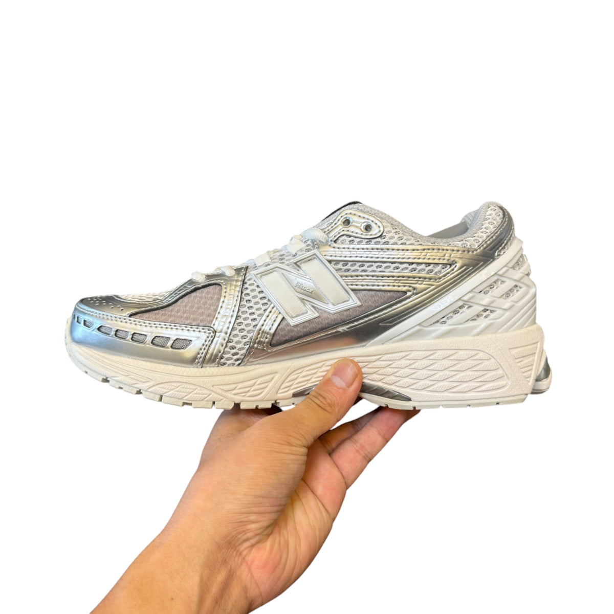 NEW BALANCE 1906R