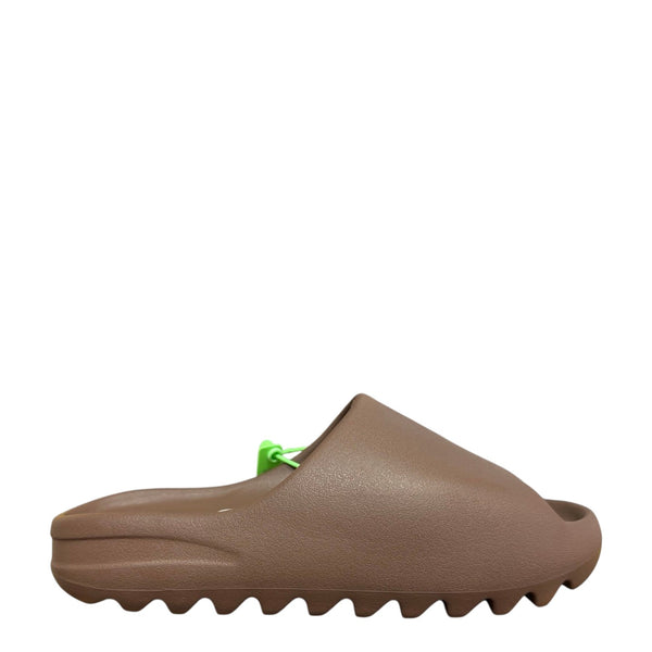 YEEZY SLIDE