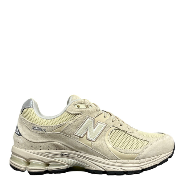 NEW BALANCE 2002R