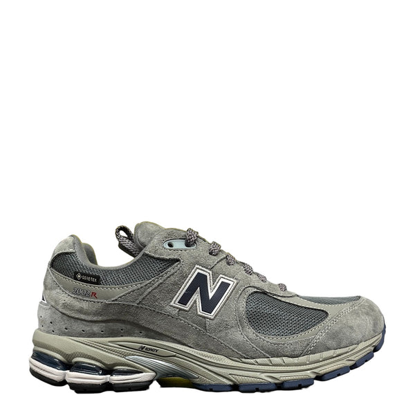 NEW BALANCE 2002R