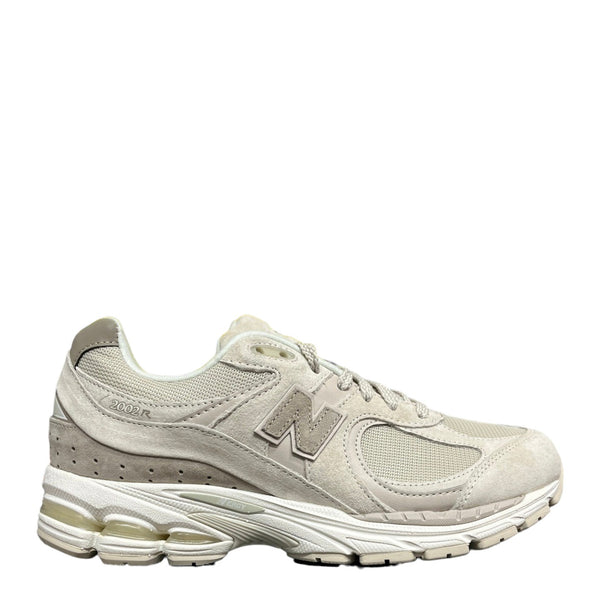 NEW BALANCE 2002R