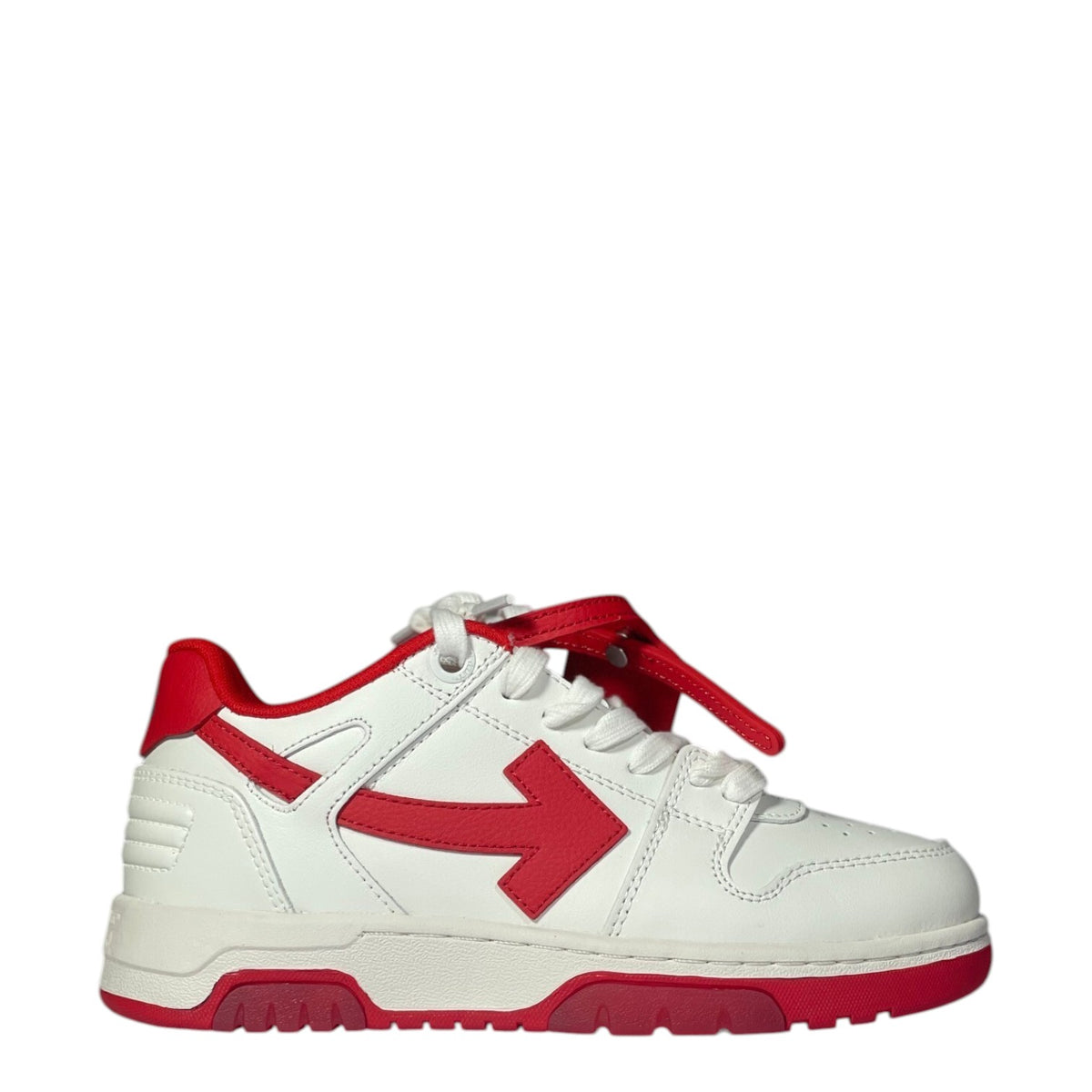 Luxury Chef OFF-WHITE OUT OF OFFICE white leather sneakers with red arrow logo and red sole.